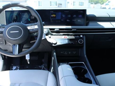 Used 2025 Hyundai Sonata SEL FWD image 11