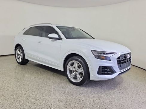 Used 2023 Audi Q8 Premium Plus w/ Premium Plus Package AWD/4WD image 4