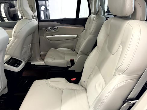 Used 2024 Volvo XC90 B6 Ultimate w/ Protection Package AWD/4WD image 23