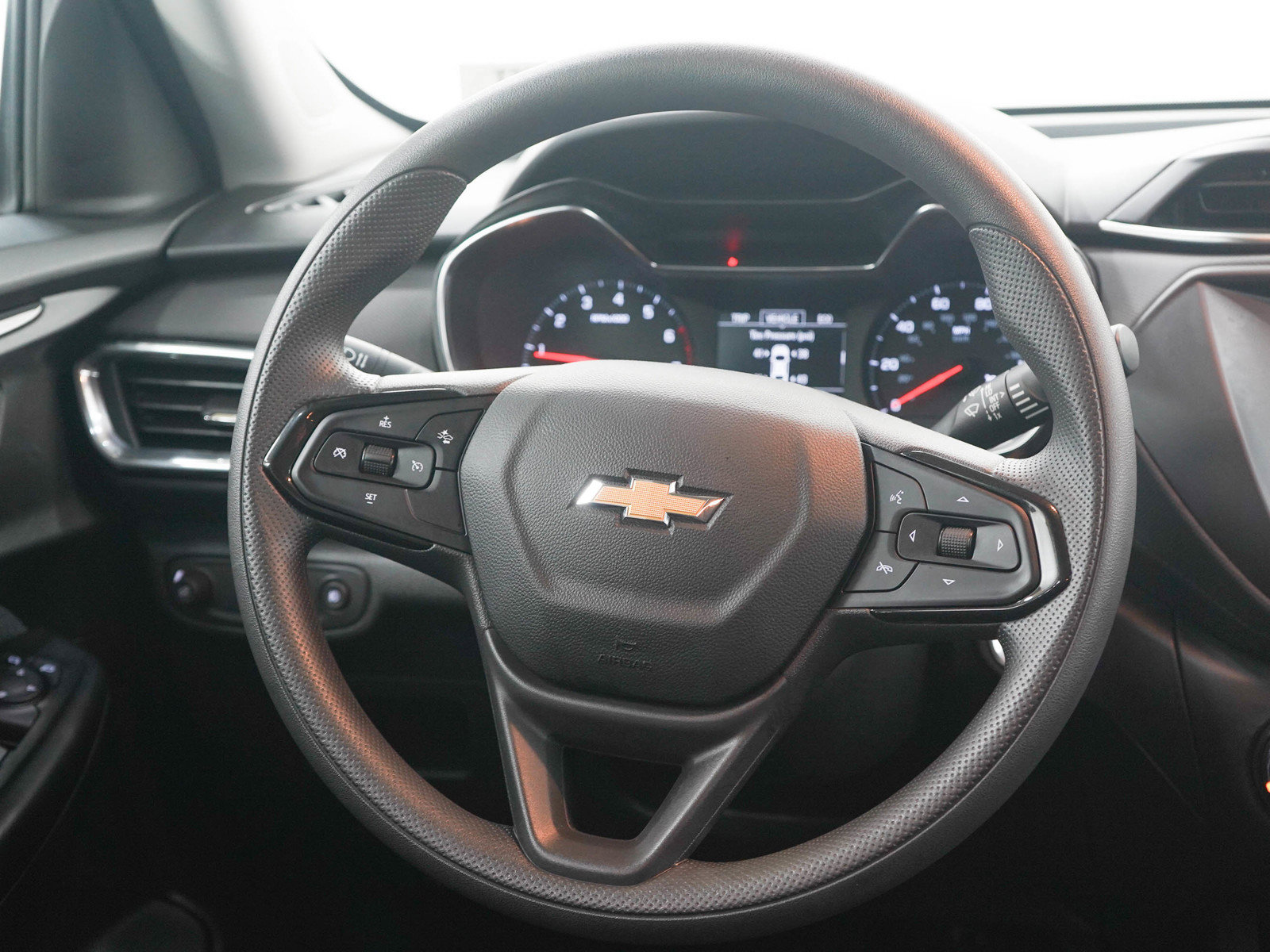 Used 2022 Chevrolet TrailBlazer LT AWD/4WD image 16
