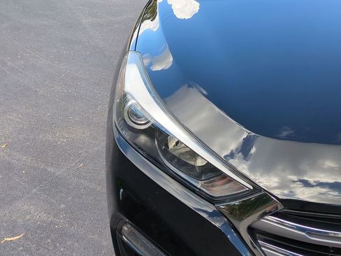 Used 2018 Hyundai Tucson Limited w/ Ultimate Package 02 image 10