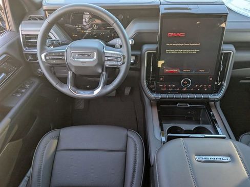 New 2026 GMC Yukon XL Denali w/ Sun & Power Step Package RWD image 9