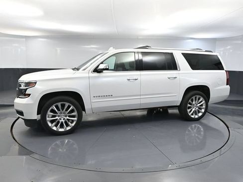 Used 2019 Chevrolet Suburban Premier w/ Premier Plus Edition AWD/4WD image 11