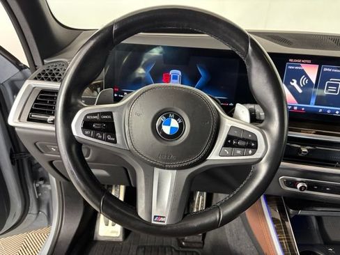 Used 2024 BMW X5 xDrive40i w/ M Sport Package AWD/4WD image 11