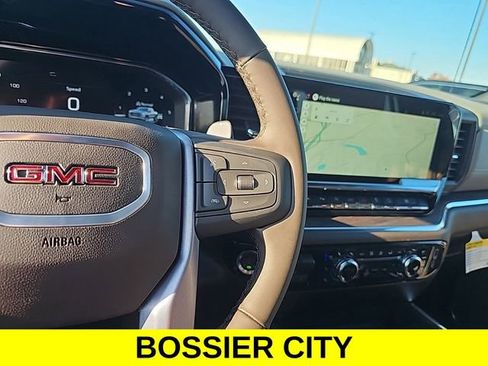 New 2025 GMC Sierra 1500 SLT image 21