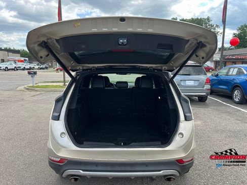 Used 2017 Lincoln MKC Premiere FWD image 19