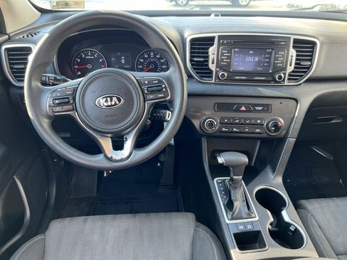 Used 2017 Kia Sportage LX FWD image 16