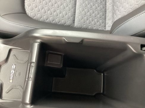 Used 2021 Chevrolet Colorado Z71 w/ Safety Package image 27