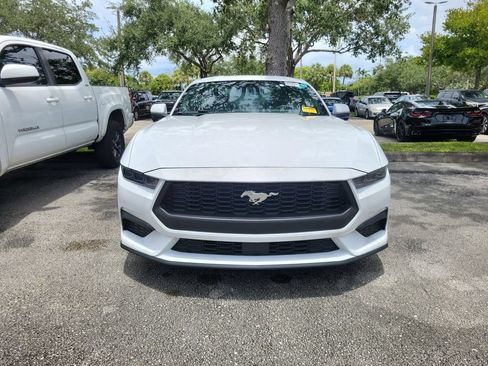 Used 2025 Ford Mustang Premium RWD image 2