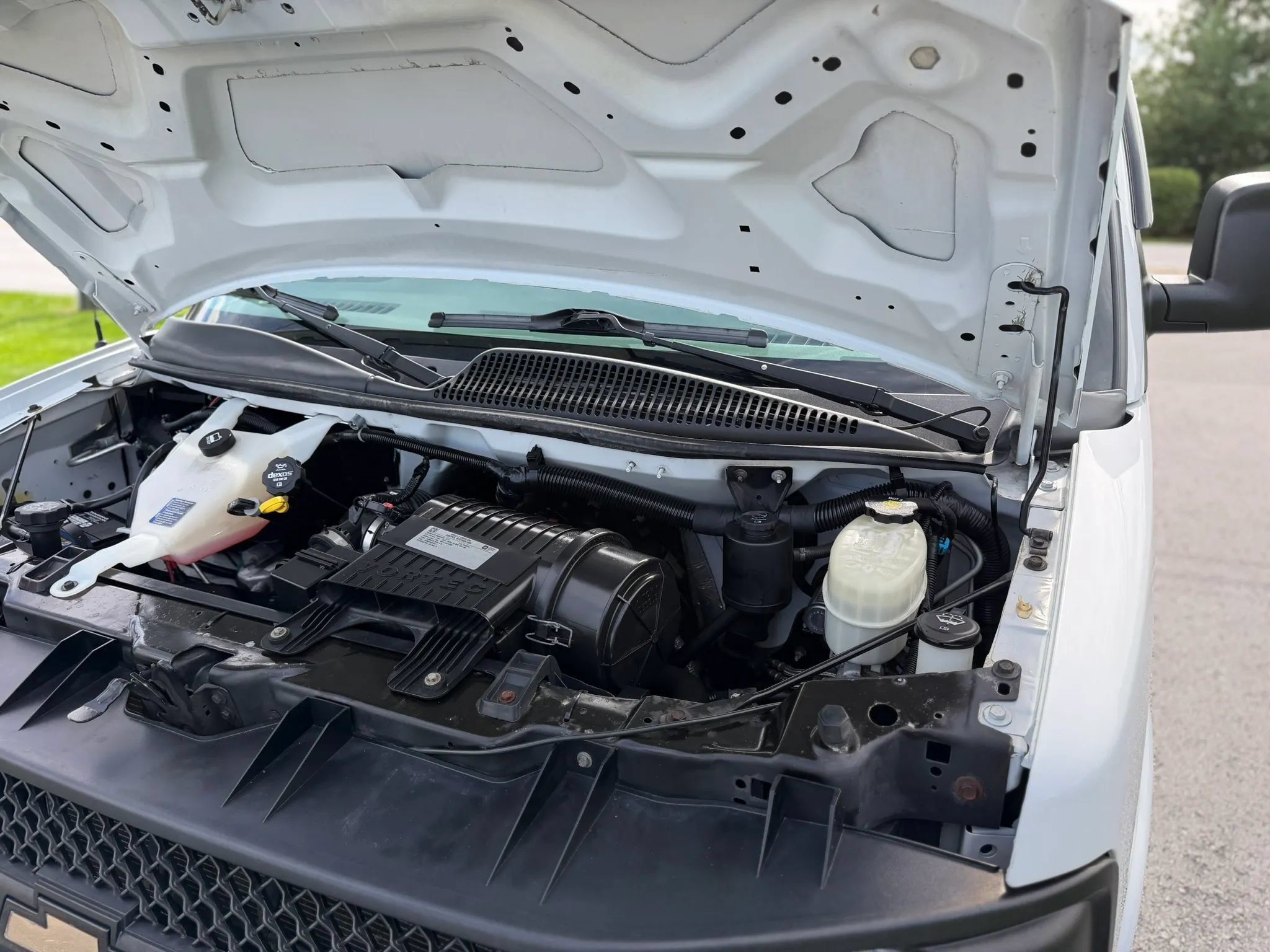 Used 2017 Chevrolet Express 2500 RWD image 38