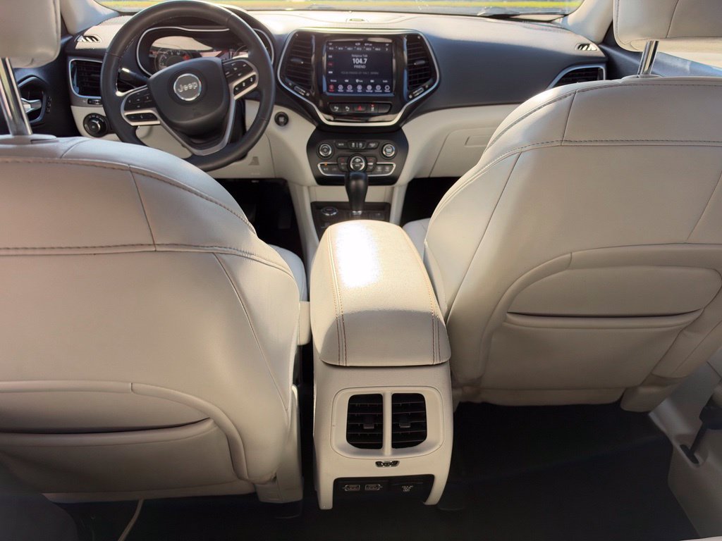 Used 2021 Jeep Cherokee Limited AWD/4WD image 15
