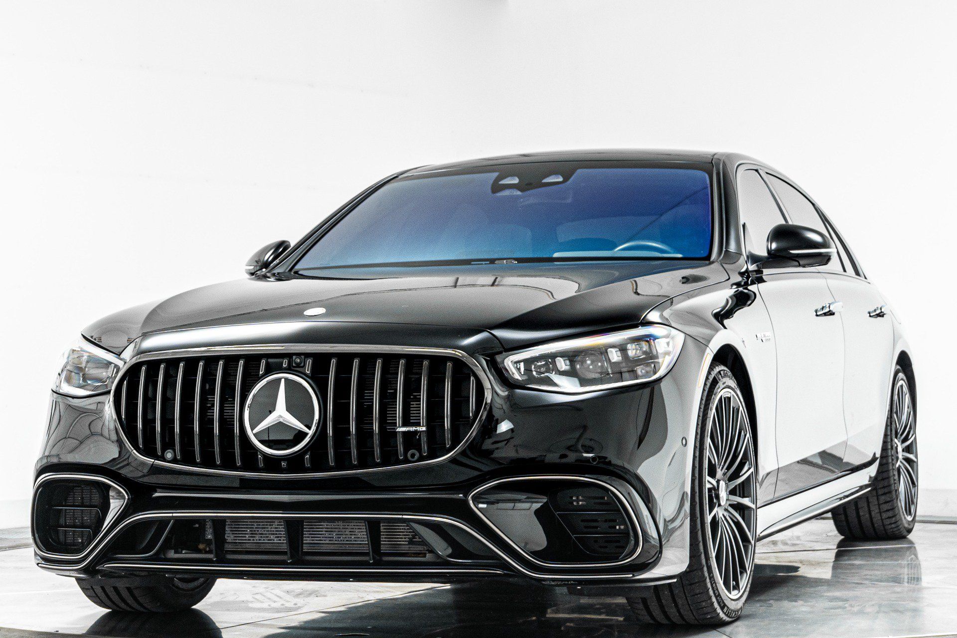 Used 2025 Mercedes-Benz S 63 AMG S image 5