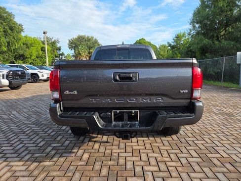 Certified 2023 Toyota Tacoma SR5 w/ Technology Package AWD/4WD image 10