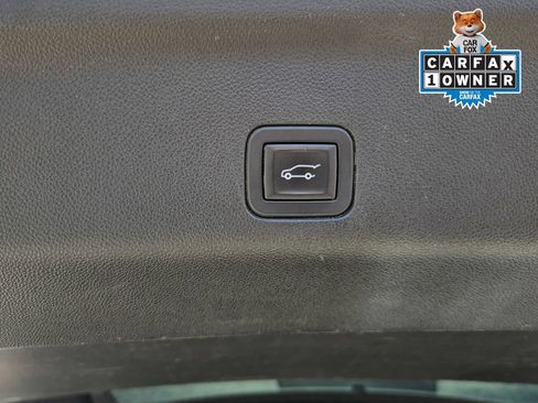 Used 2024 Chevrolet Suburban LT AWD/4WD image 31