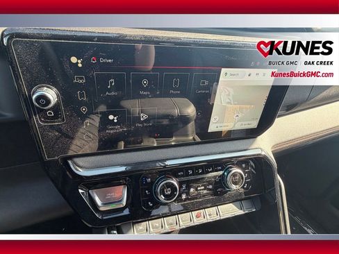 Used 2024 GMC Sierra 1500 AT4 w/ Technology Package AWD/4WD image 15