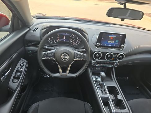 Used 2025 Nissan Sentra SV FWD image 15