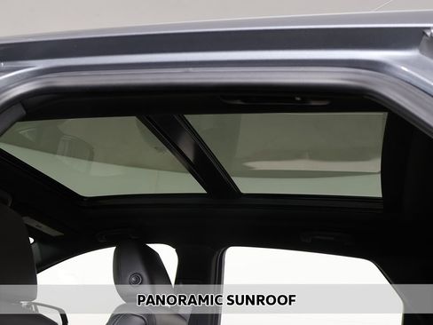 Used 2021 Cadillac XT5 Premium Luxury image 3