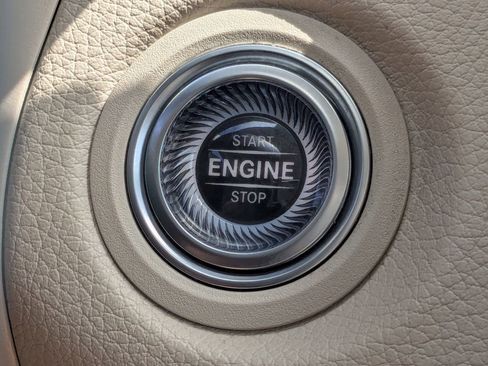 Certified 2022 Mercedes-Benz GLC 300 GLC 300 w/ Multimedia Package Lite image 14