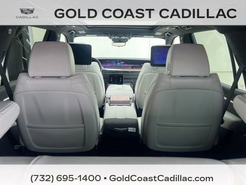 Certified 2026 Cadillac Escalade Platinum Sport image 15