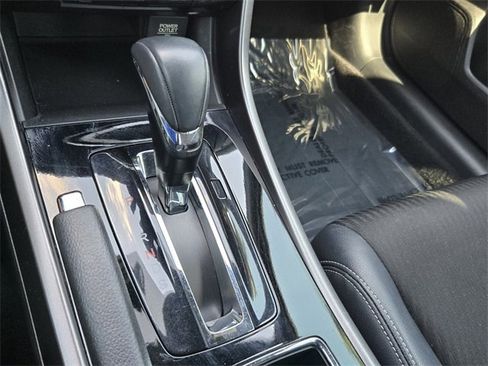 Used 2017 Honda Accord Sport image 21