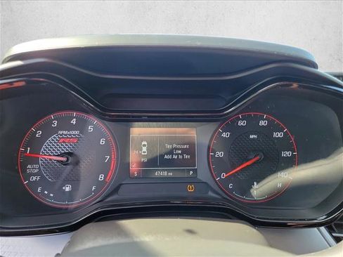 Used 2025 Chevrolet Trax RS w/ Driver Confidence Package FWD image 19