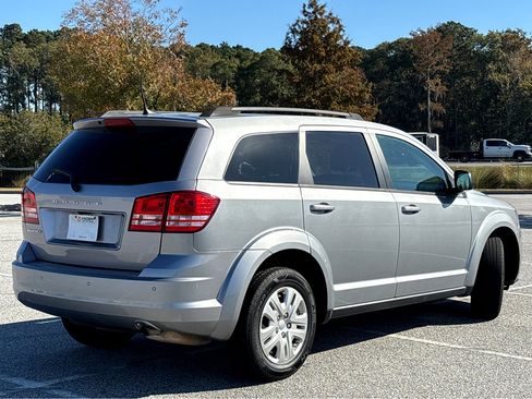 Used 2020 Dodge Journey SE w/ SE Popular Equipment Group image 27