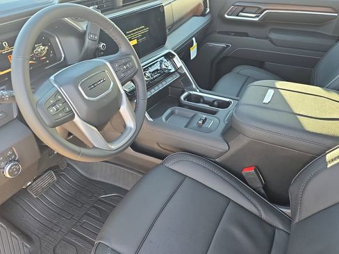 New 2026 GMC Sierra 2500 Denali w/ Denali Reserve Package AWD/4WD image 16