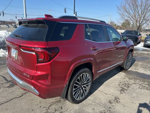 Used 2026 GMC Terrain Denali image 3