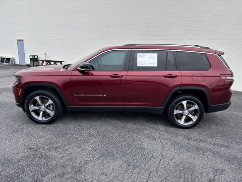 Used 2023 Jeep Grand Cherokee L Limited w/ Luxury Tech Group II AWD/4WD image 4