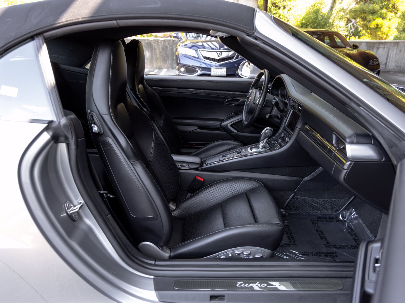 Used 2015 Porsche 911 Turbo S AWD/4WD image 51