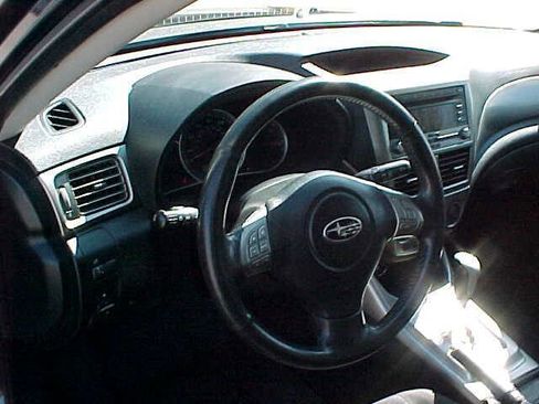 Used 2010 Subaru Impreza 2.5i Premium image 22