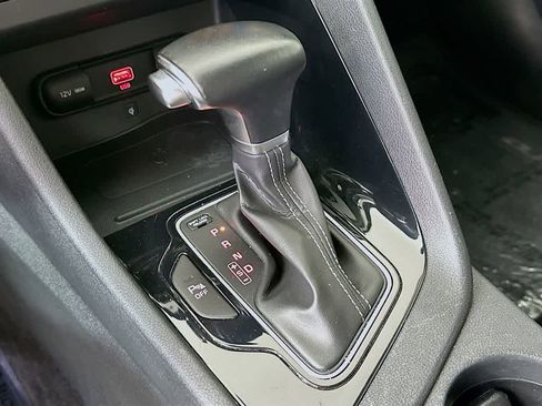 Used 2022 Kia Niro EX Premium image 20