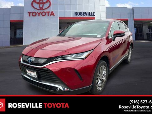 Used 2023 Toyota Venza Limited AWD/4WD image 1