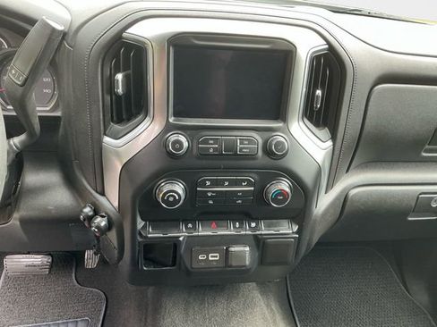 Used 2020 Chevrolet Silverado 1500 LT AWD/4WD image 12