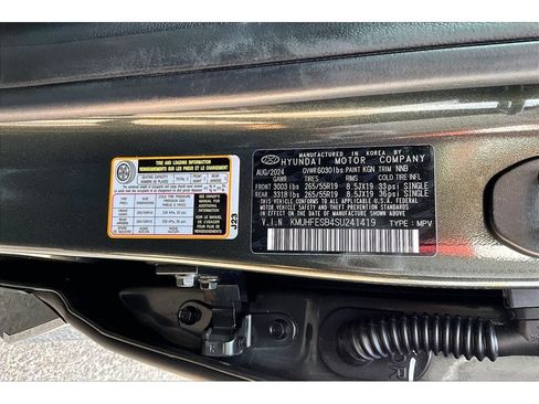 Used 2025 Genesis GV80 2.5T Standard AWD/4WD image 35