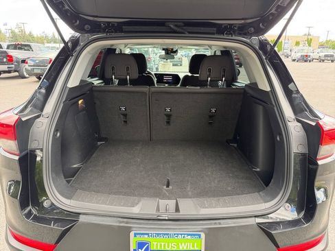 Used 2025 Chevrolet TrailBlazer LT AWD/4WD image 22