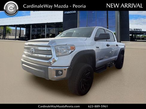 Used 2016 Toyota Tundra SR5 w/ SR5 Upgrade Package image 1
