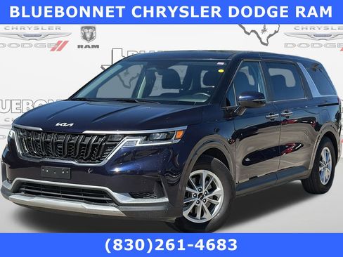 Used 2024 Kia Carnival LX image 1