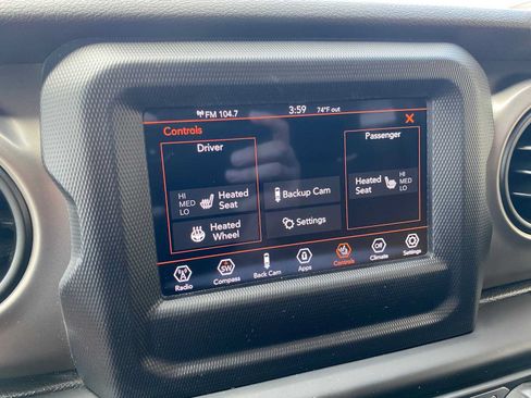 Used 2019 Jeep Wrangler Sport AWD/4WD image 22