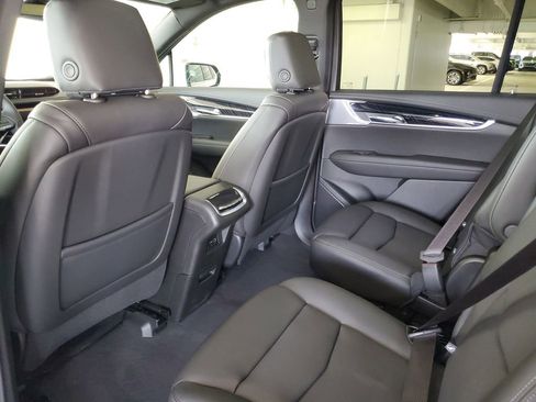 New 2025 Cadillac XT6 Premium Luxury image 11