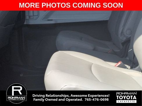 Used 2026 Toyota Sienna XLE FWD image 23