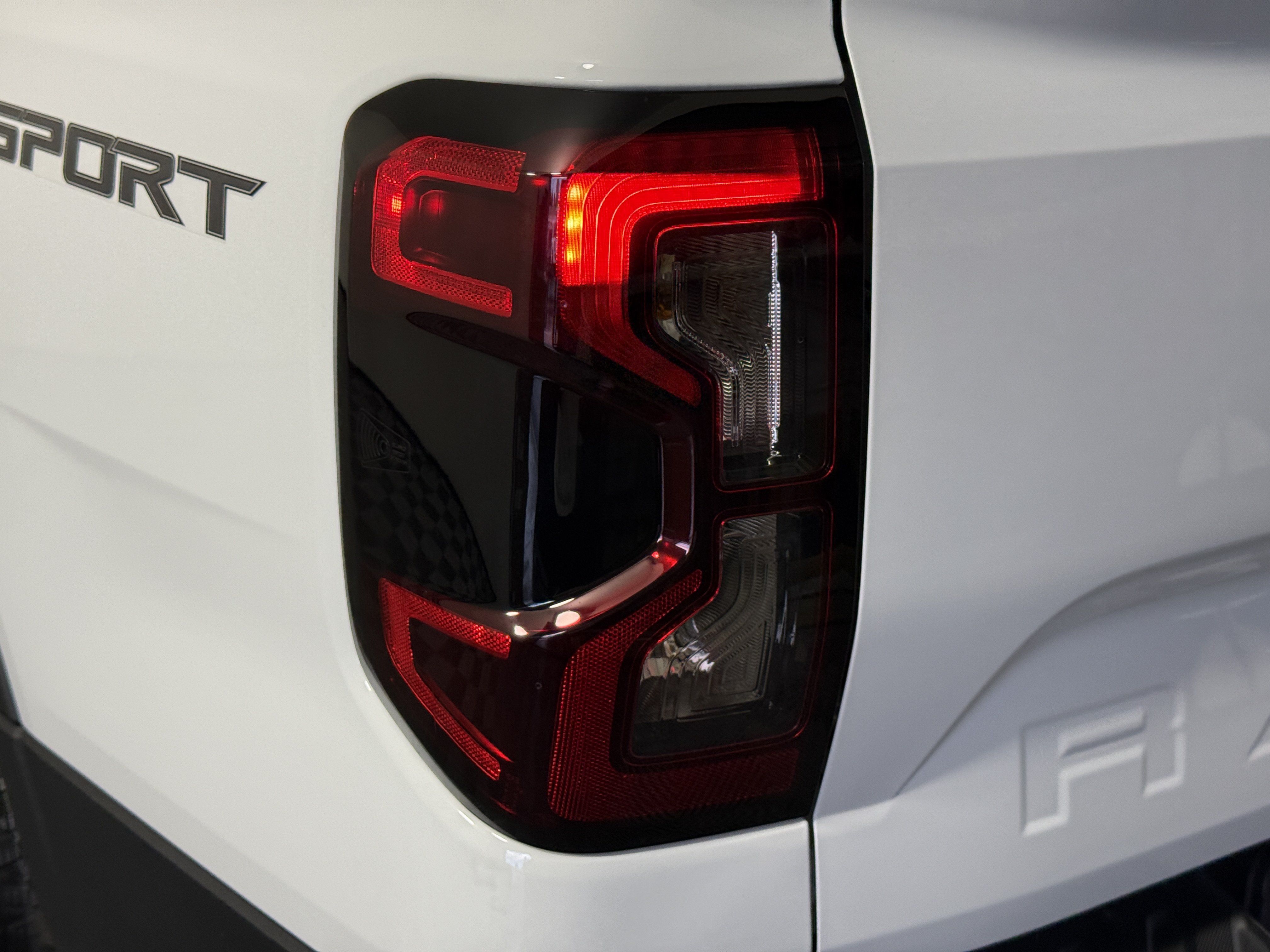 Used 2025 Ford Ranger Lariat w/ Trailer Tow Package RWD image 8