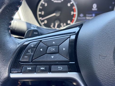Used 2023 Nissan Altima 2.5 SR FWD image 17