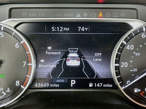 Used 2025 Nissan Rogue SV AWD/4WD image 19