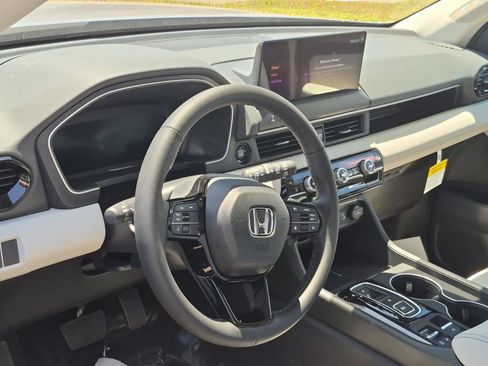 New 2026 Honda Pilot EX-L image 2
