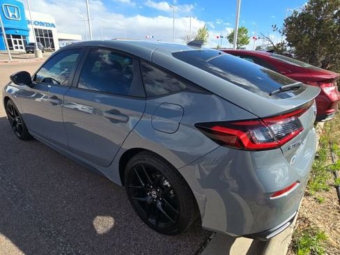 Used 2025 Honda Civic Sport image 10