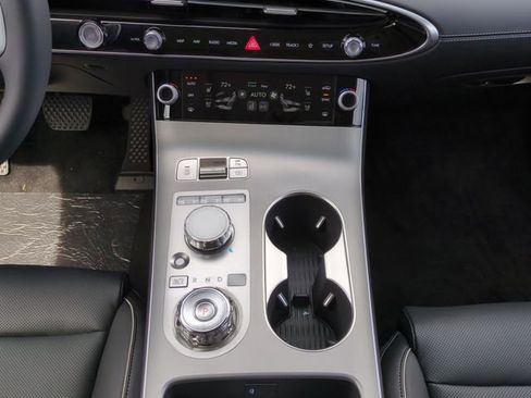 New 2026 Genesis GV70 2.5T Advanced image 17