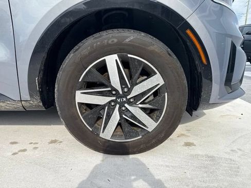 Used 2021 Kia Sorento S w/ Panoramic Sunroof Package FWD image 21