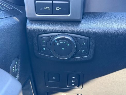 Used 2021 Ford F350 Platinum w/ FX4 Off-Road Package AWD/4WD image 22