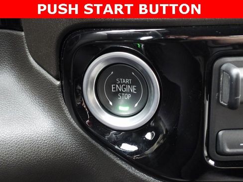 Used 2025 Chevrolet Silverado 2500 LT image 7